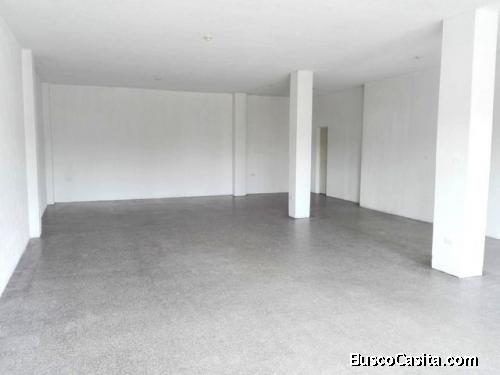 Local en renta ubicado en zona 3 sobre avenida bolívar