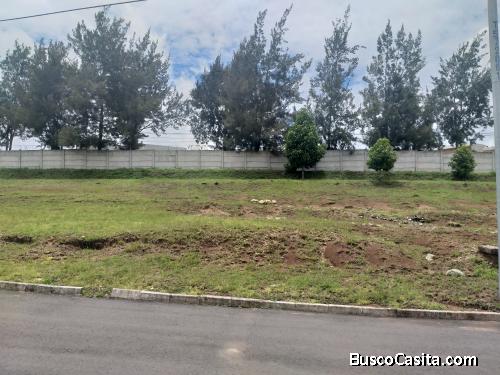 Venta de terreno en Condominio Hacienda Las Viñas