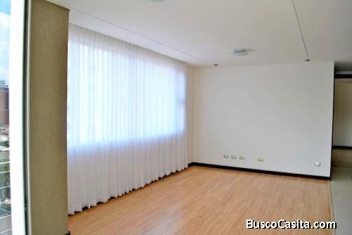 Apartamento en renta zona 14 