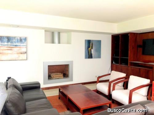 Casa amueblada y equipada en renta zona 16 Encinos de Cáyala 