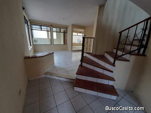 CASA DE ESQUINA RESIDENCIALES JARDINES DE TULAM