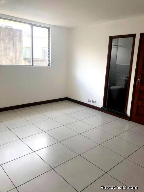 Casa en renta zona 10