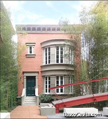 Casa en venta zona 1O Via 7 