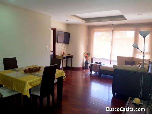 Apartamento amueblado y equipado en renta zona 10