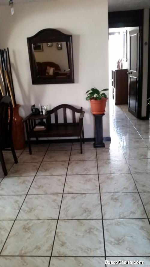 Venta casa zona 11 Utatlán 2