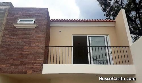 Casa en venta Pinares de San Cristóbal zona 8 de Mixco
