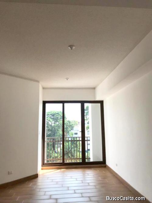 Apartamento en renta zona 14 / Garcés de la Villa