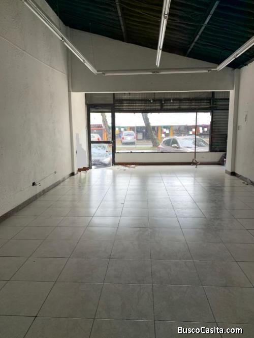 Local en alquiler en zona 13 sobre calle transitada