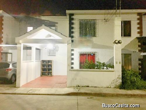 Casa en venta zona 2 de Villa Nueva / Residencial Valles de María