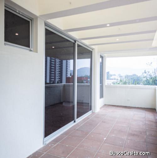 Apartamento en renta zona 14