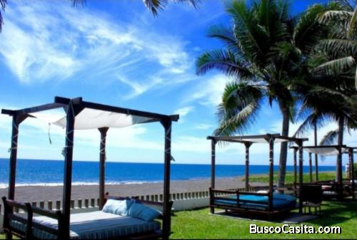 Villas en Monterrico