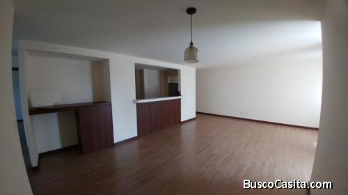 ALQUILO PENT-HOUSE ZONA 15, 2 DORMITORIOS, 2 PARQUEOS, 3 BANOS