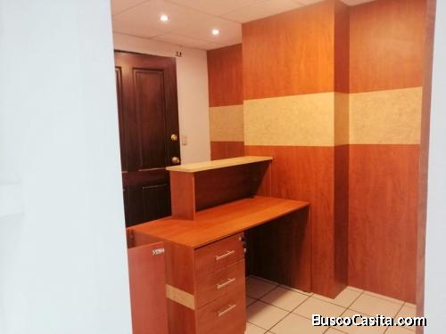 Oficina en renta zona 10  