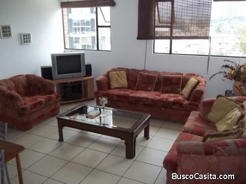 Apartamento amueblado y equipado en renta zona 10