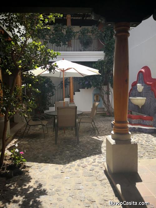 RENTO HERMOSA CASA AMUEBLADA EN ANTIGUA GUATEMALA