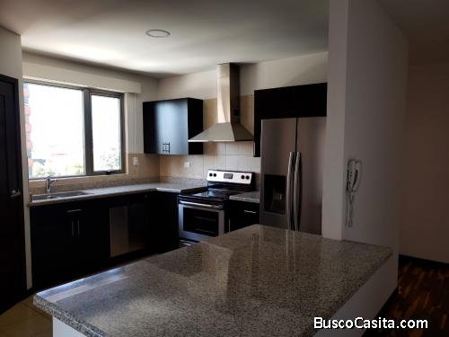 Elegante apartamento en renta en zona 14