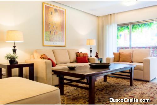 Apartamento amueblado en renta zona 10