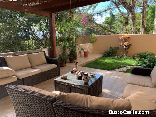 Casa en renta en CONDOMINIO zona 15 Vista Hermosa 2