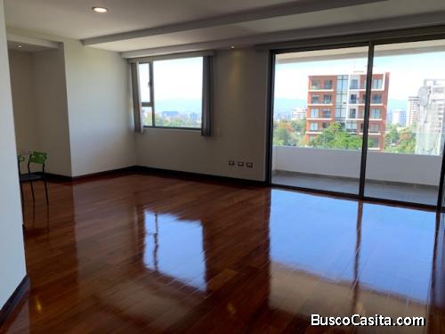 Apartamento en Renta en Zona 15 de 3 Habitaciones
