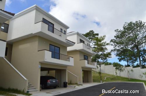 Vendo Hermosa Casa en Zona 16, Guatemala