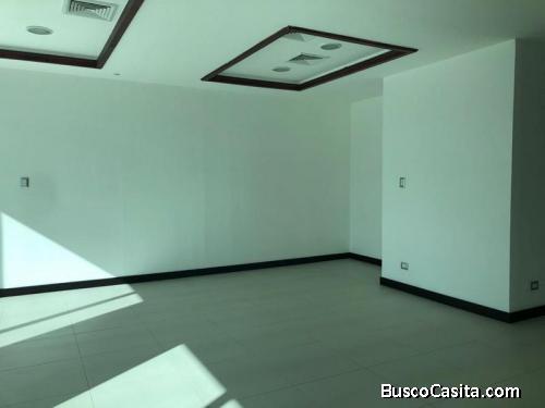 Oficina en renta zona 10 Zona Pradera