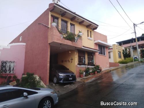 Casa En Venta Dentro De Condominio Seguro Zona 10