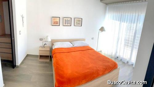 Apartamento en renta amueblado zona 16/ Shift