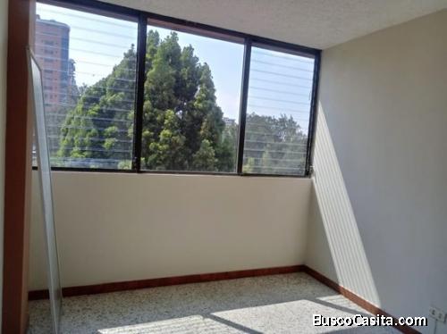 Renta apartamento en zona 14, 2 avenida.