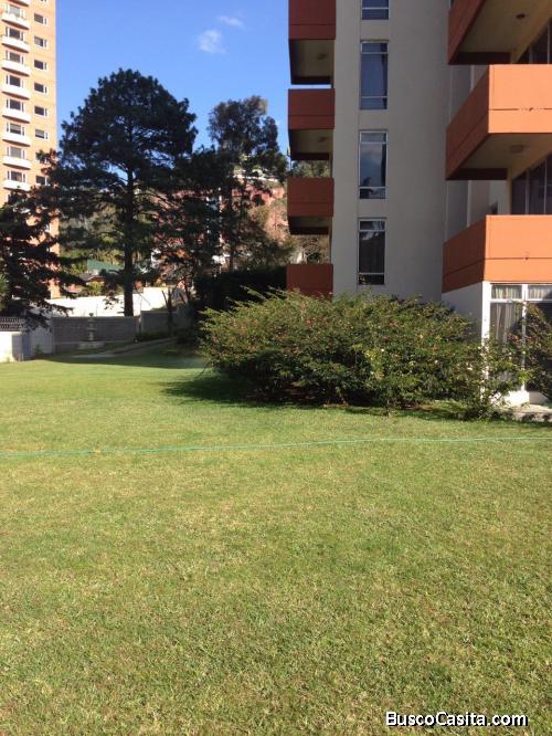 Apartamento 1 hab. en primer nivel zona 15 San Lázaro