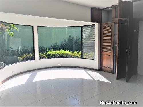 Casa en renta zona 13 Elgin 2