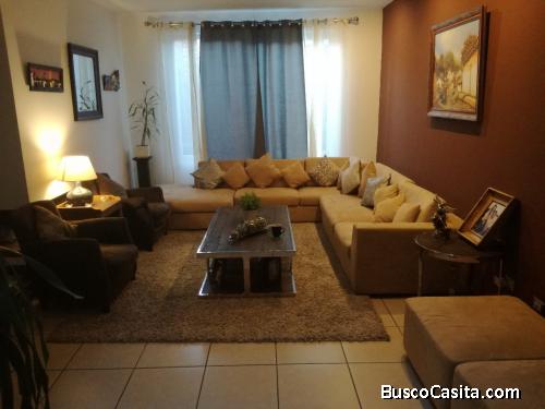 Se vende casa en Ensenada de San Isidro zona 16