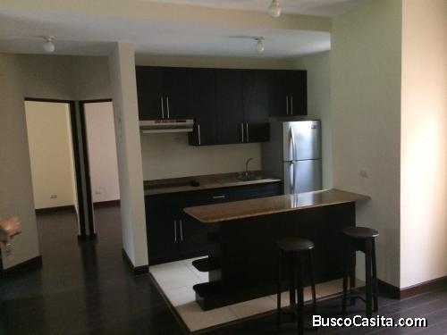 APARTAMENTO EN RENTA CARRETERA AL SALVADOR /  Q 4,000.00