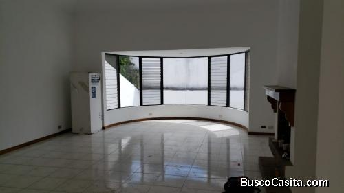 Casa en renta zona 13 Elgin 2