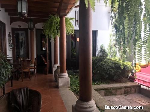 Residencia en Antigua Guatemala el Calvario