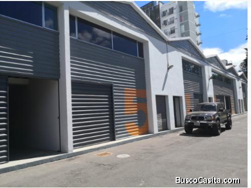 RENTO BODEGA EN KM. 18.5 CARRETERA SALVADOR