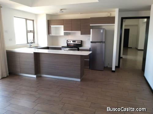 Apartamento en renta zona 10