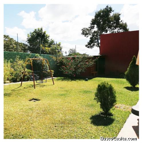 Casa con jardin grande de 4 Hab Km30 Carr. a El Salv