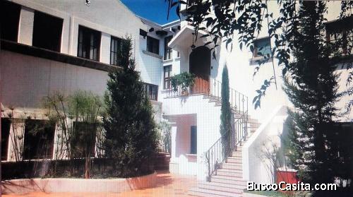 RENTO EXCLUSIVO APARTAMENTO EN LO MEJOR DE ZONA 16