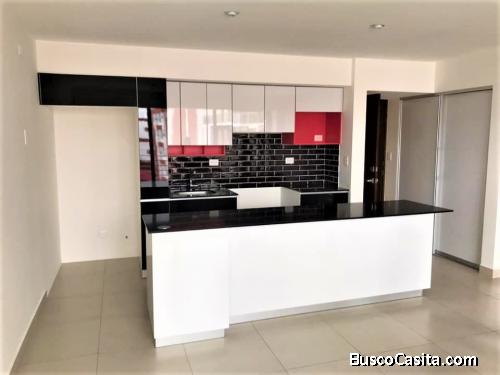 Apartamento en Zona 14 de 3 Habitaciones y 2 Parqueos | AGTc219