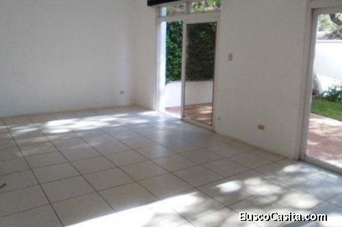 RENTO APARTAMENTO ZONA 13 HINCAPIE