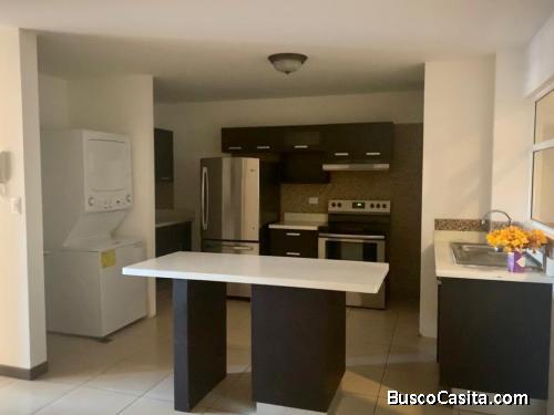 Rento apartamento torre 2 Santa María Las Charcas z. 11