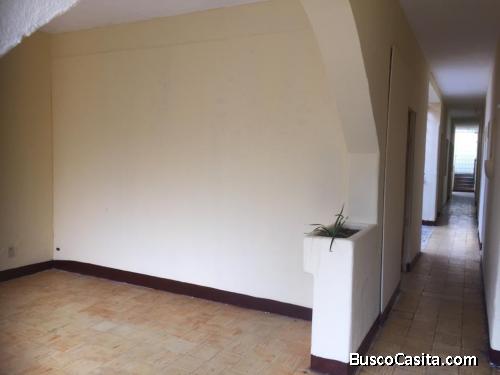 ALQUILO CASA  CIUDAD NUEVA  EN ZONA 2