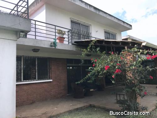 Casa en Renta Zona 13 Fuera de Garita 