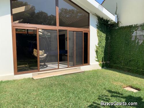 Casa en venta en Condado El Naranjo zona 4 Mixco