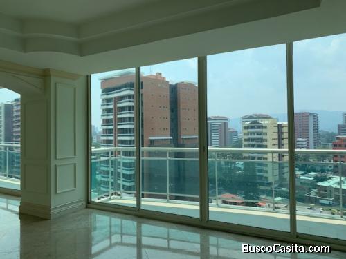 Apartamento en renta en zona 14 en nivel alto
