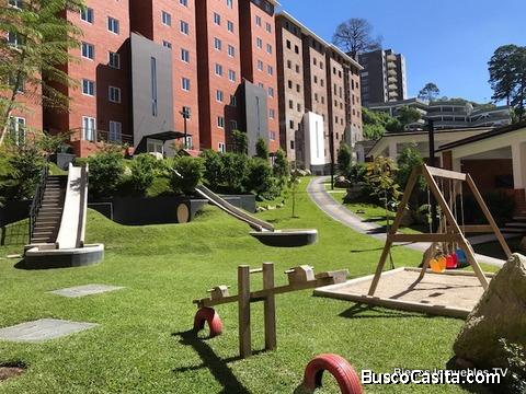 RENTO APARTAMENTO ZONA 16  POR EL PULTE