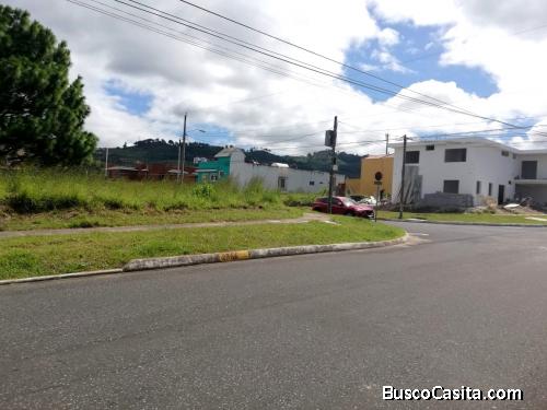 Terreno en Venta zona 16 Hacienda Real 