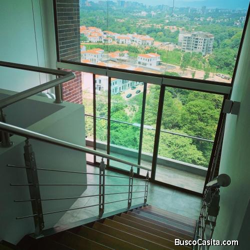 Hermoso Penthouse en Renta. Espectaculares vistas a los volcanes .