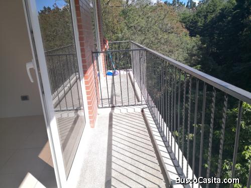 RENTO APARTAMENTO ZONA 16 LA MONTAÑA