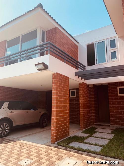 Hermosa Casa en Renta, zona 16 lista para estrenar.
